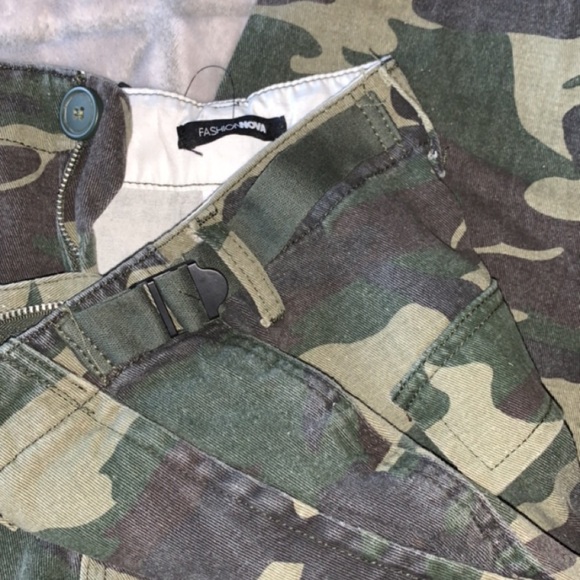 Fashion Nova Camouflage pant - Picture 5 of 5